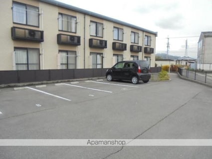 レオパレスブレッツァ[1K/21.73m2]の駐車場1