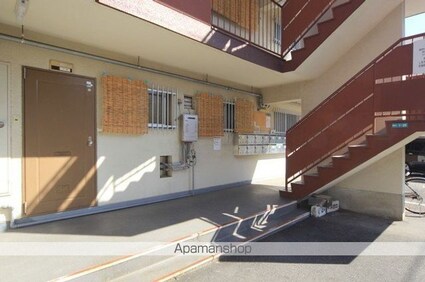 平松ビル[2DK/42m2]のエントランス