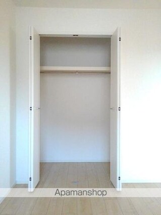 レジデンスコンフォルト・Ⅵ[2LDK/57.07m2]の収納