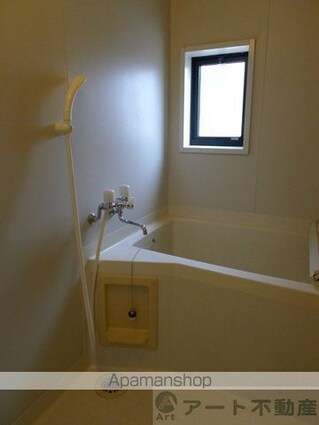 シャトレー安井　Ｂ棟[2LDK/58.79m2]のバス