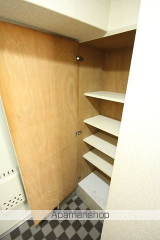 ミッションデルタの内装写真