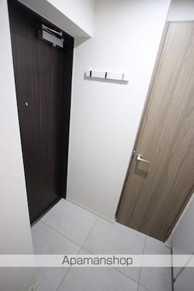 ＳＩＬＶＥＲＡＤＯ　ＳＨＩＢＡＳＡＫＩーＣＨＯ[2K/44.31m2]の玄関