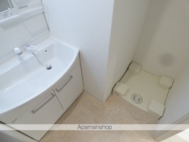 ワールドアイ OSAKA RYOKUCHIKOENの内装写真