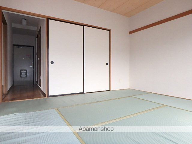 クラフトIIの内装写真
