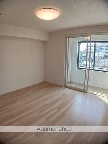 GLISTEN COURTの内装写真