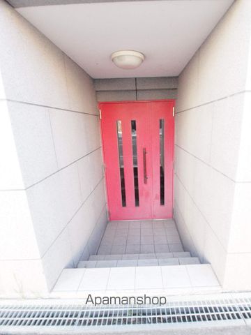LEE VILLAGE北28条の玄関写真