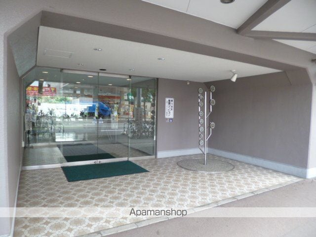 平岸パークマンションの玄関写真