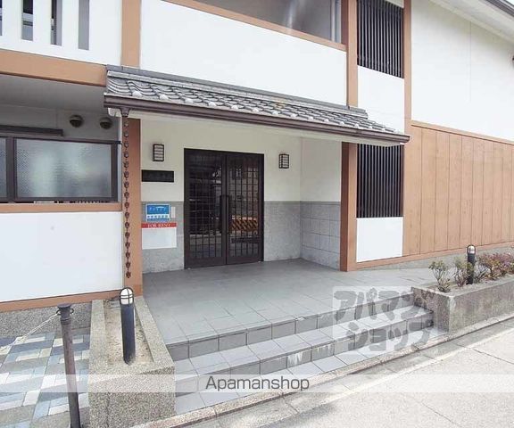 京町壱番館の玄関写真