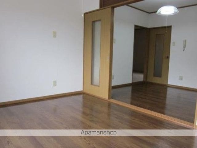グランハイツ味生の内装写真