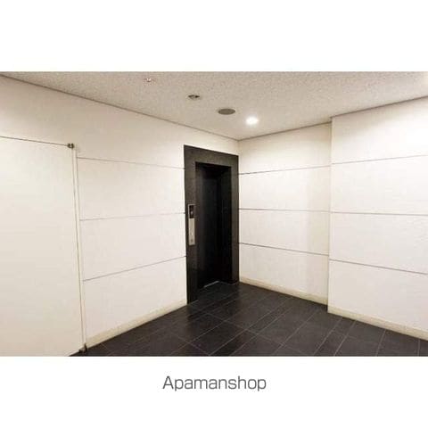 コンフォリア笹塚の玄関写真