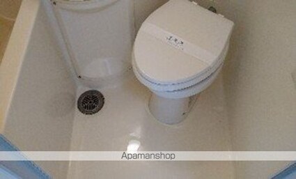 ベルサイユ目黒[1K/15.87m2]のトイレ