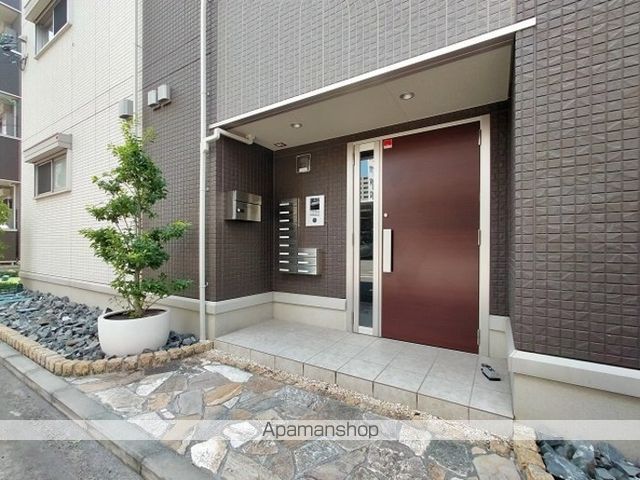 ウィング A棟の玄関写真