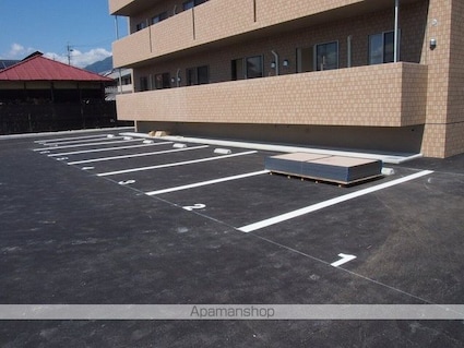 グランツ[1K/29.7m2]の駐車場2