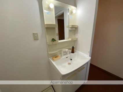 リジェール東山崎　Ａ・Ｂ[2DK/55.44m2]の洗面所