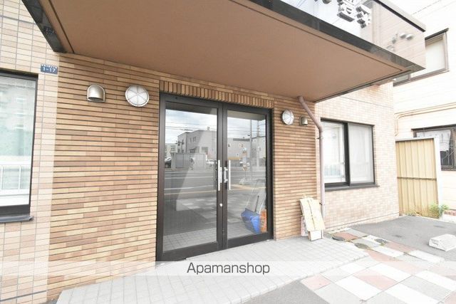 ポンガル豊平の玄関写真