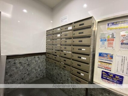 ダイアパレスロワイヤル栗林公園[3LDK/70.32m2]の共用部1