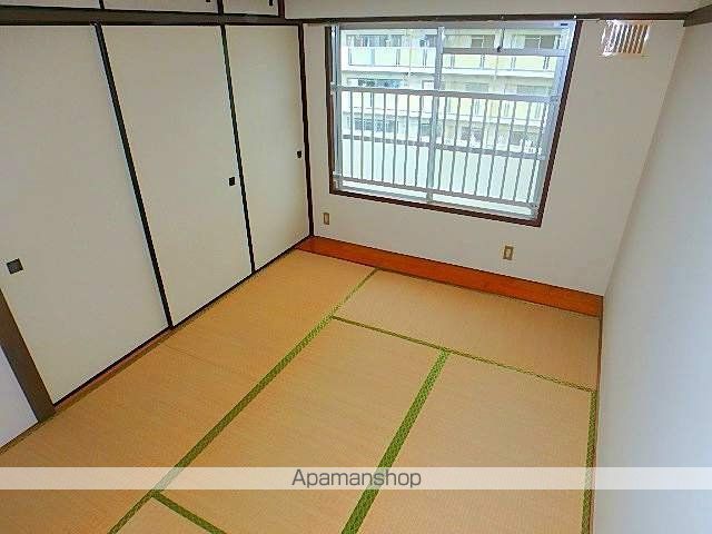 サンコーポラス高岡2棟の内装写真