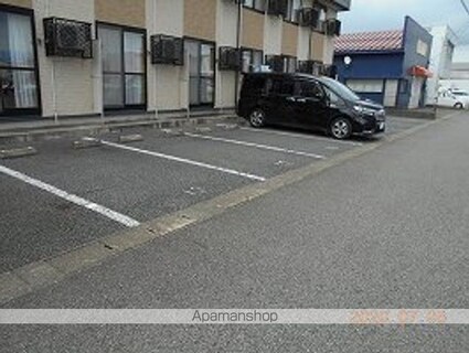 レオパレスエクセル[1K/21.81m2]の駐車場1