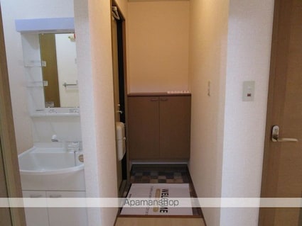 メゾン・ド・ファミール　Ｂ[3DK/52.99m2]の玄関