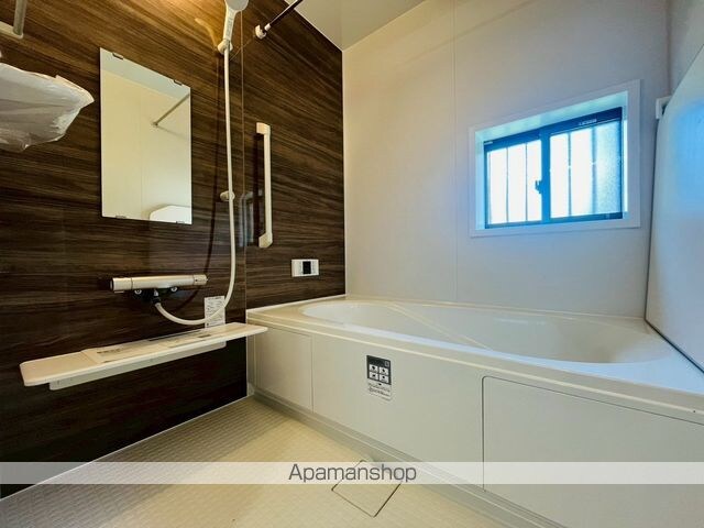 Ｓｕｍａｉ－ｔｏ川口市本蓮０１[3LDK/84.45m2]のバス