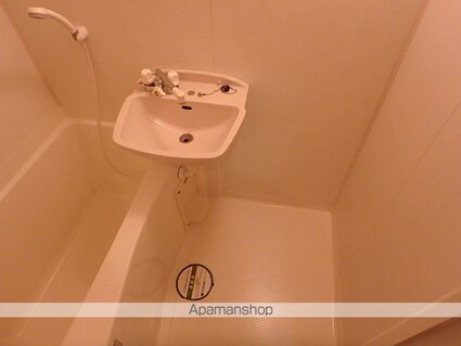 東京都文京区関口１丁目[1K/21.72m2]のバス