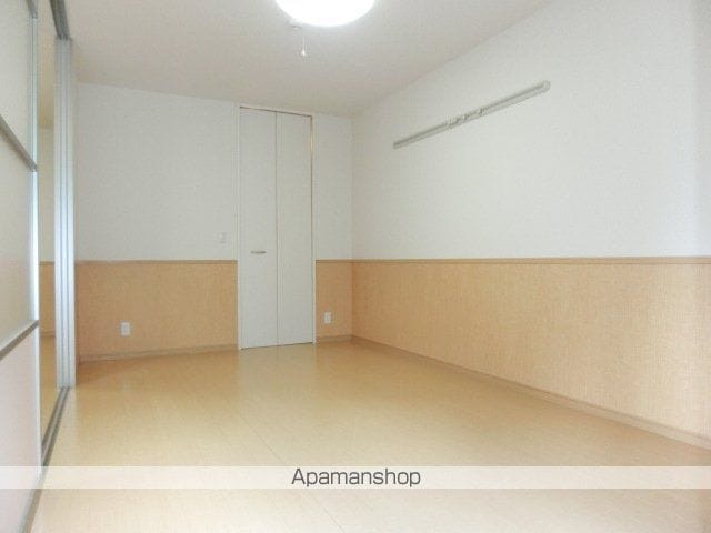 グリーンコート貝塚3号館の内装写真