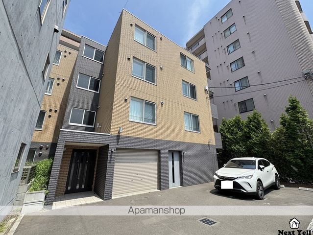 CARRERA東札幌の外観写真