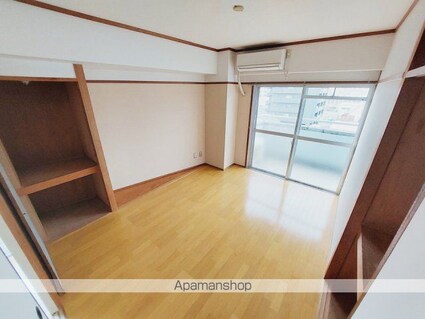 ナチュラルリーフ松山[3LDK/66.14m2]の収納