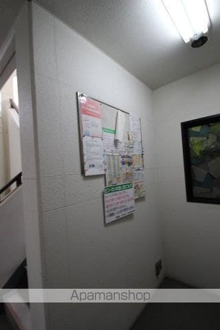 ビクトリア茨木の玄関写真