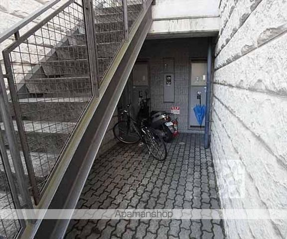 メゾンN&Hの玄関写真