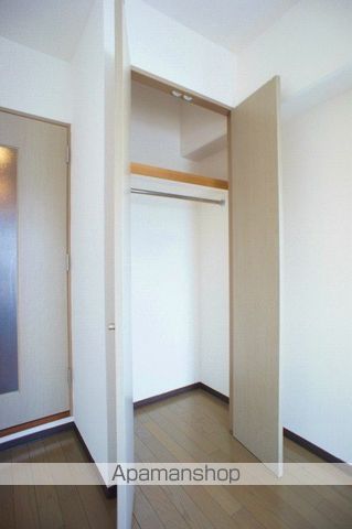 リファレンス県庁口の内装写真