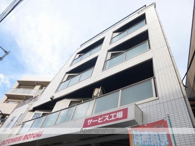 狛江市和泉本町のマンションの外観1