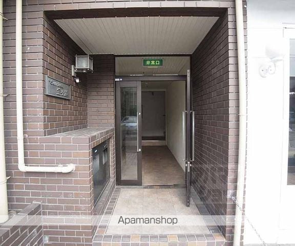 岩倉中大鷺町マンションの玄関写真