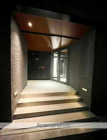 GRAN PASEO 東新宿の玄関写真