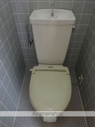 和歌山県和歌山市西小二里２丁目[3DK/55.66m2]のトイレ