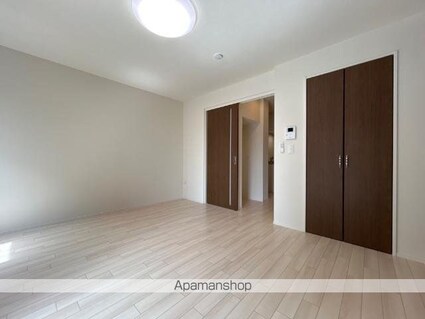 ベルプリュネル（ｂｅｌｌｅ　ｐｒｕｎｅｌｌｅ）[1K/33.56m2]の内装1