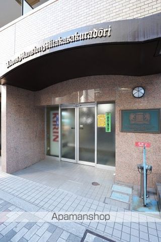 ライオンズマンション三鷹さくら通りの玄関写真