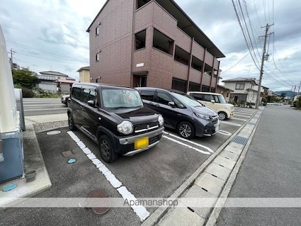 ラ・メゾン　ブリエ[1LDK/48.23m2]の駐車場