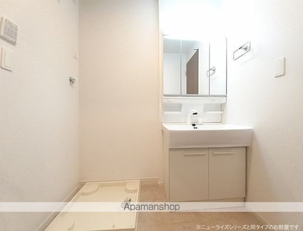 フリッシュ　Ｈ[1LDK/50.05m2]の洗面所