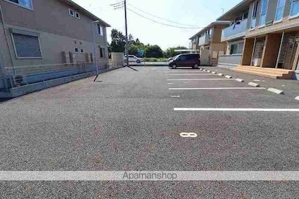 スカイブルー　Ｈ[1LDK/54.95m2]の駐車場