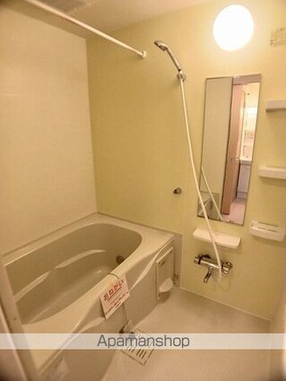 ルルディ　Ａ[2DK/46.06m2]のバス