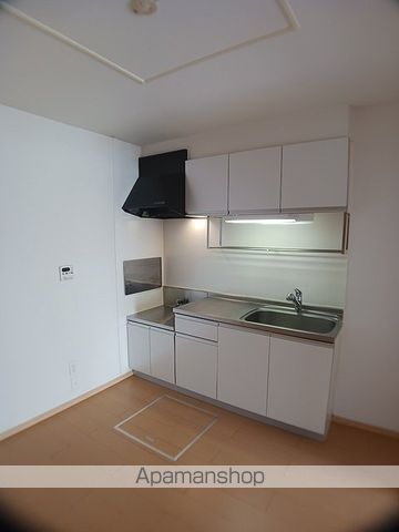 イリス Dの内装写真