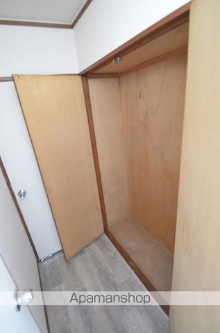 ランドスルー戸坂の内装写真