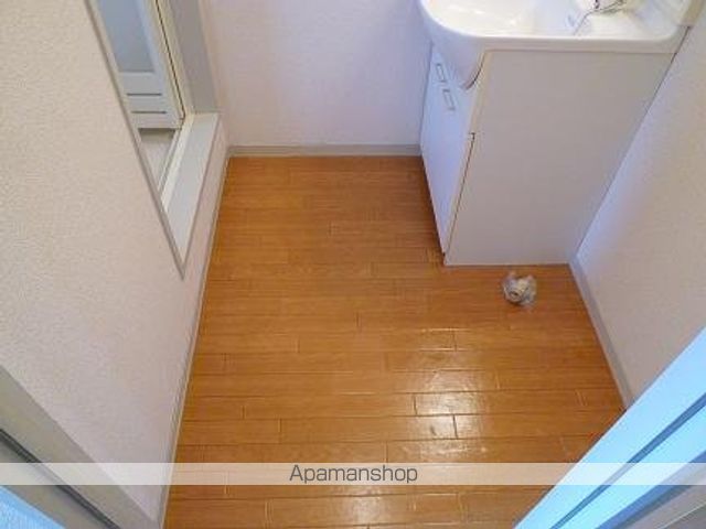 ハイム穴師の里A棟の内装写真