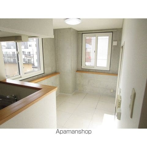 フロントコート南平岸の内装写真
