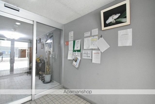 グローリーSYビルの玄関写真