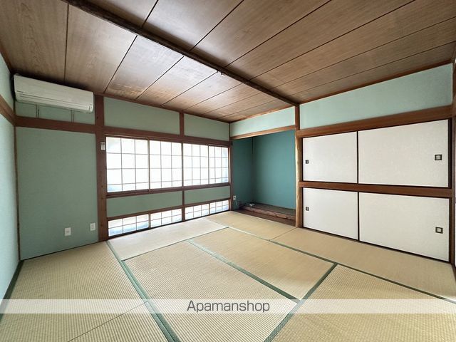 山陰本線 鳥取駅 徒歩13分 2階建 築53年の内装写真