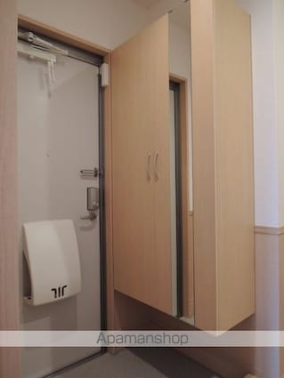 エクレール高井戸[2LDK/56.71m2]の玄関