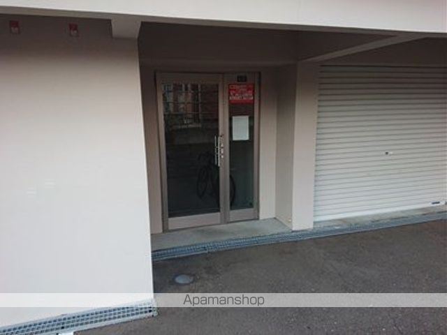 グラウディ・レビジョンIIIの玄関写真