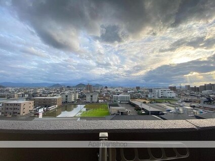 ロイヤルガーデンレインボーロード南８０１号[3LDK/78m2]の内装2